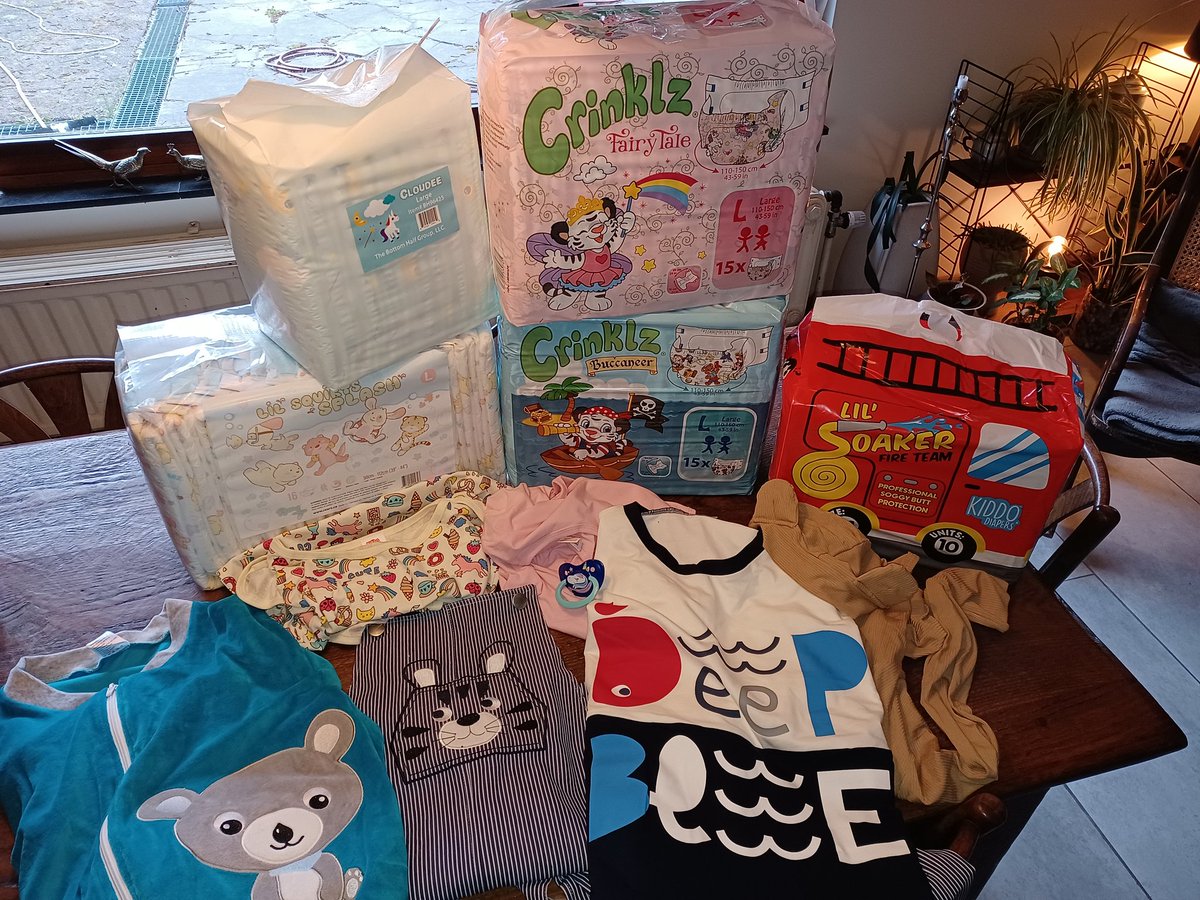 BeginTodd's tweet image. Quand tu rentres des portes ouvertes de @DiaperMinister et que tu ne sais plus par où commencer!!! 😁😁😁

Un tout grand merci à l'équipe, c'était vraiment top de pouvoir faire du shoping en vrai!!!

A bientôt, donc...