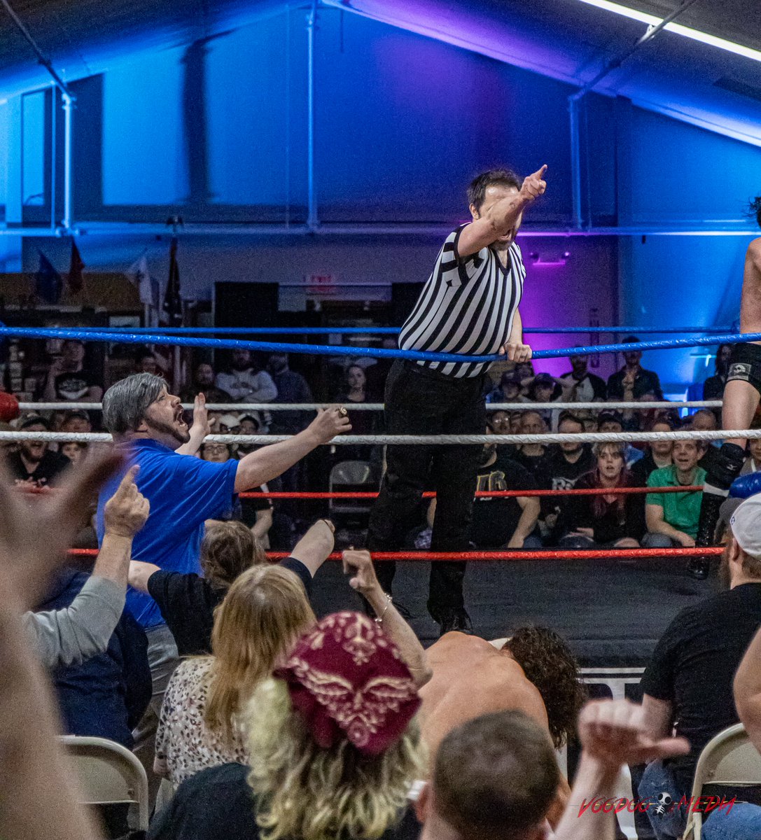 @RefNateSpeckman to @SidneyBakabella: 'You are OUT OF HERE' @LWMaine #GuiltyPleasures - 4/13/24 #indiewrestling #limitlesswrestling #wrestlingphotography