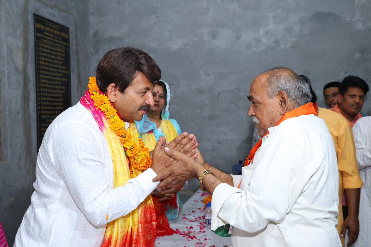 ManojTiwariMP tweet picture