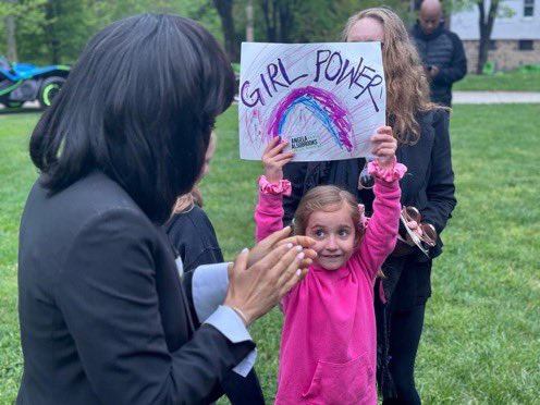 Yessss!!! Love this picture because women, girls and young people deserve representation in Senate. #GirlPower #AlsobrooksForSenate