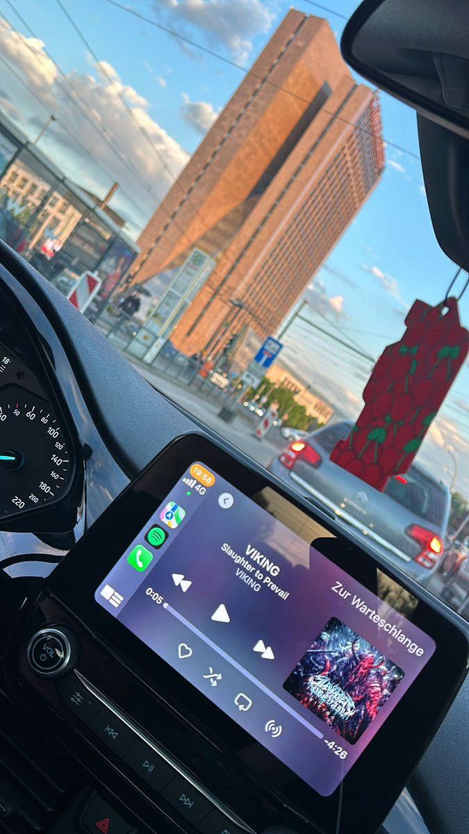 Dinkledude tweet media