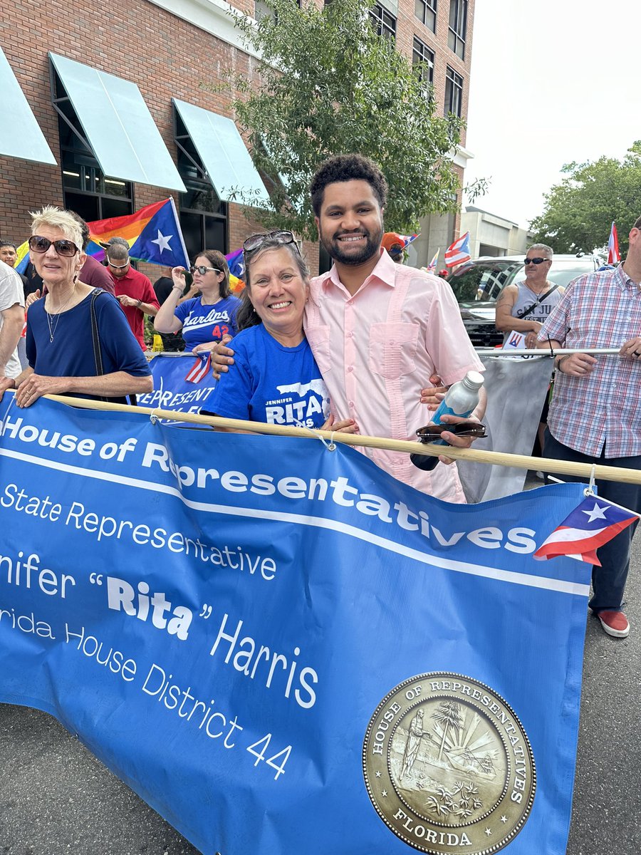 WEEEEPA! Had a great time in the heart of our district at the National Puerto Rican Day Parade! Great to see future Senator @DebbieforFL too.