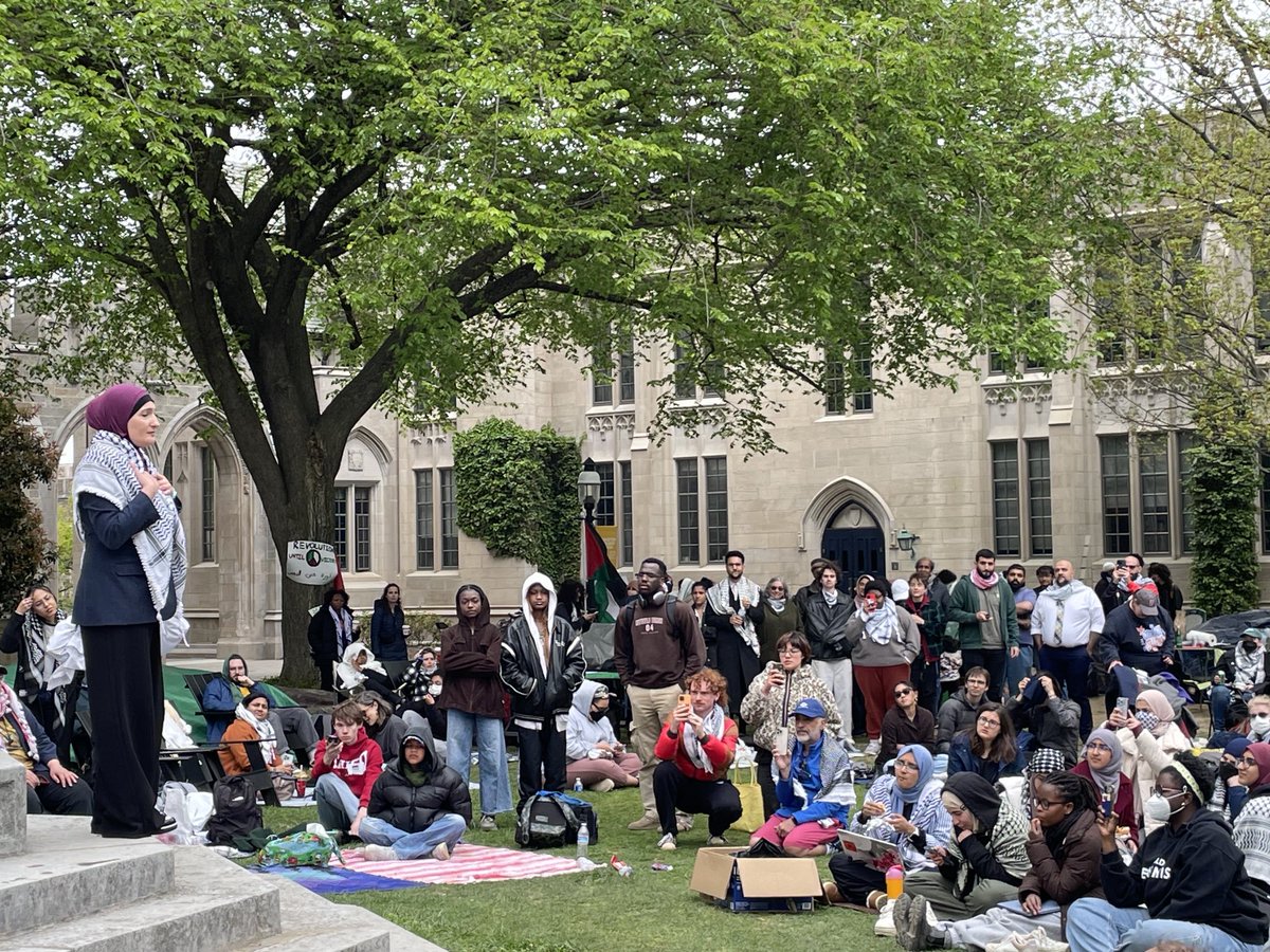 Linda Sarsour speaks at Princeton in solidarity with students