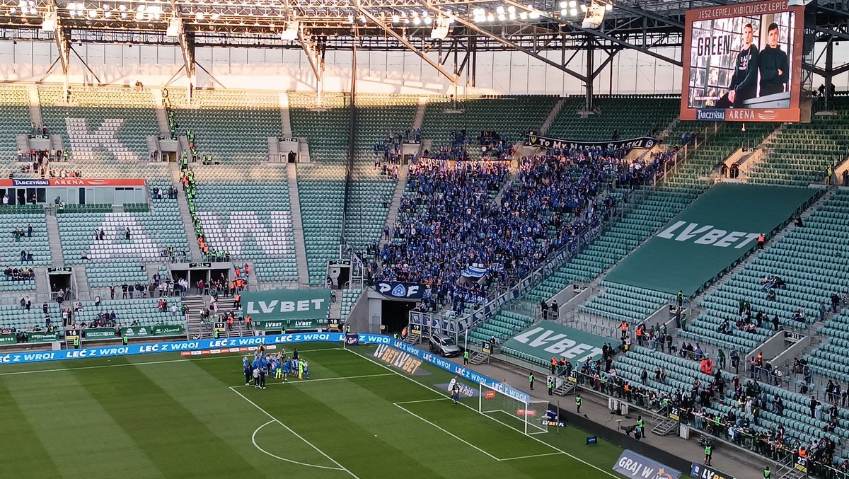 GODZIU1920 tweet media