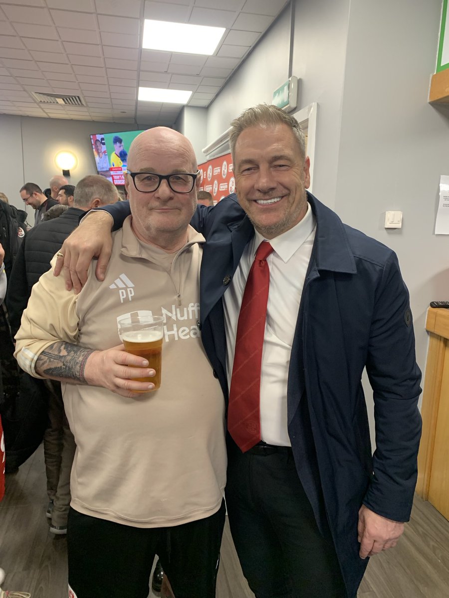 This Man nothing but the best just so happy to be a small part of this 26 years I love my club ⁦@crawleytown⁩