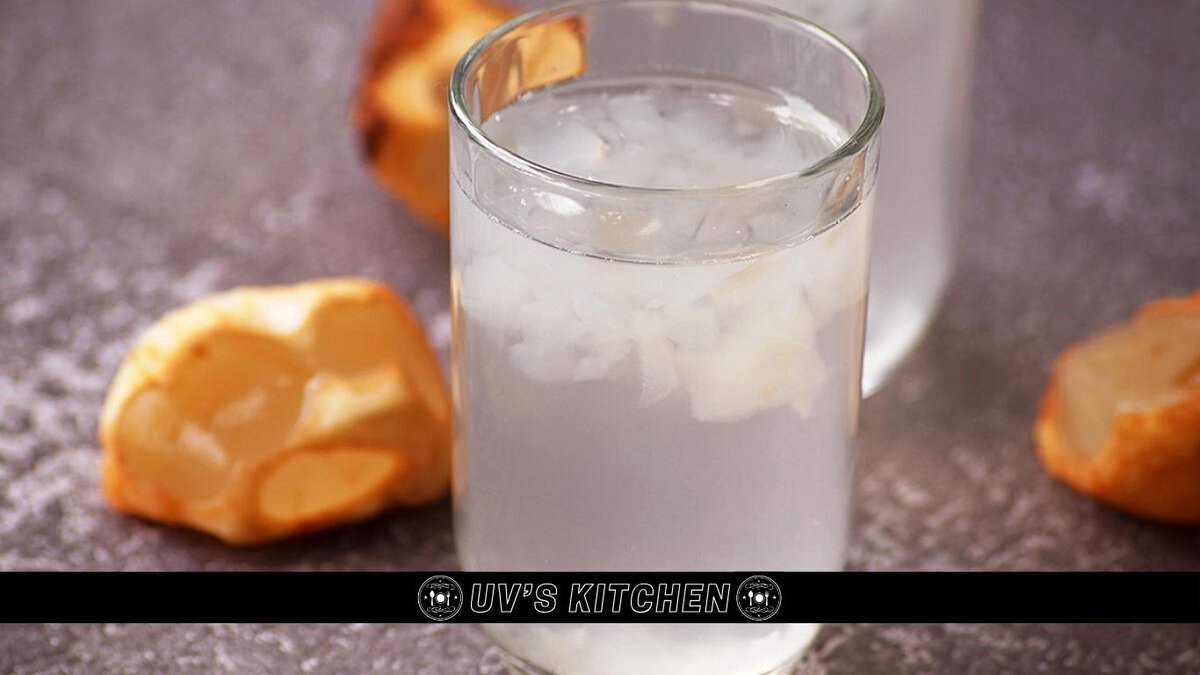 Stay cool this summer with Coconut Water and Ice Apple 🥥🍹 

This tropical drink is perfect for hydration and refreshment. Low in calories, high in electrolytes—ideal for hot days or post-workout. 🌞✨

FULL RECIPE LINK ON: myfoodhose.com/coconut-water-…

 #CoconutWater #IceApple