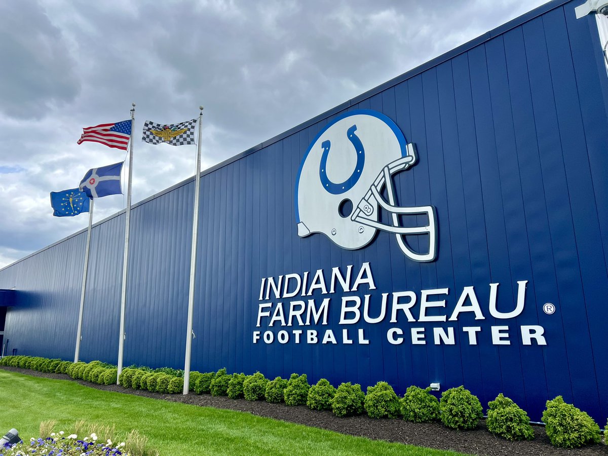 The #Colts added an @IMS flag at the front of the complex this #NFLDraft Saturday. It’s waving proudly as the Colts - and IMS - are on the clock! 29 DAYS AWAY!!! #Indy500 @jdouglas4 #ForTheShoe @WISH_TV