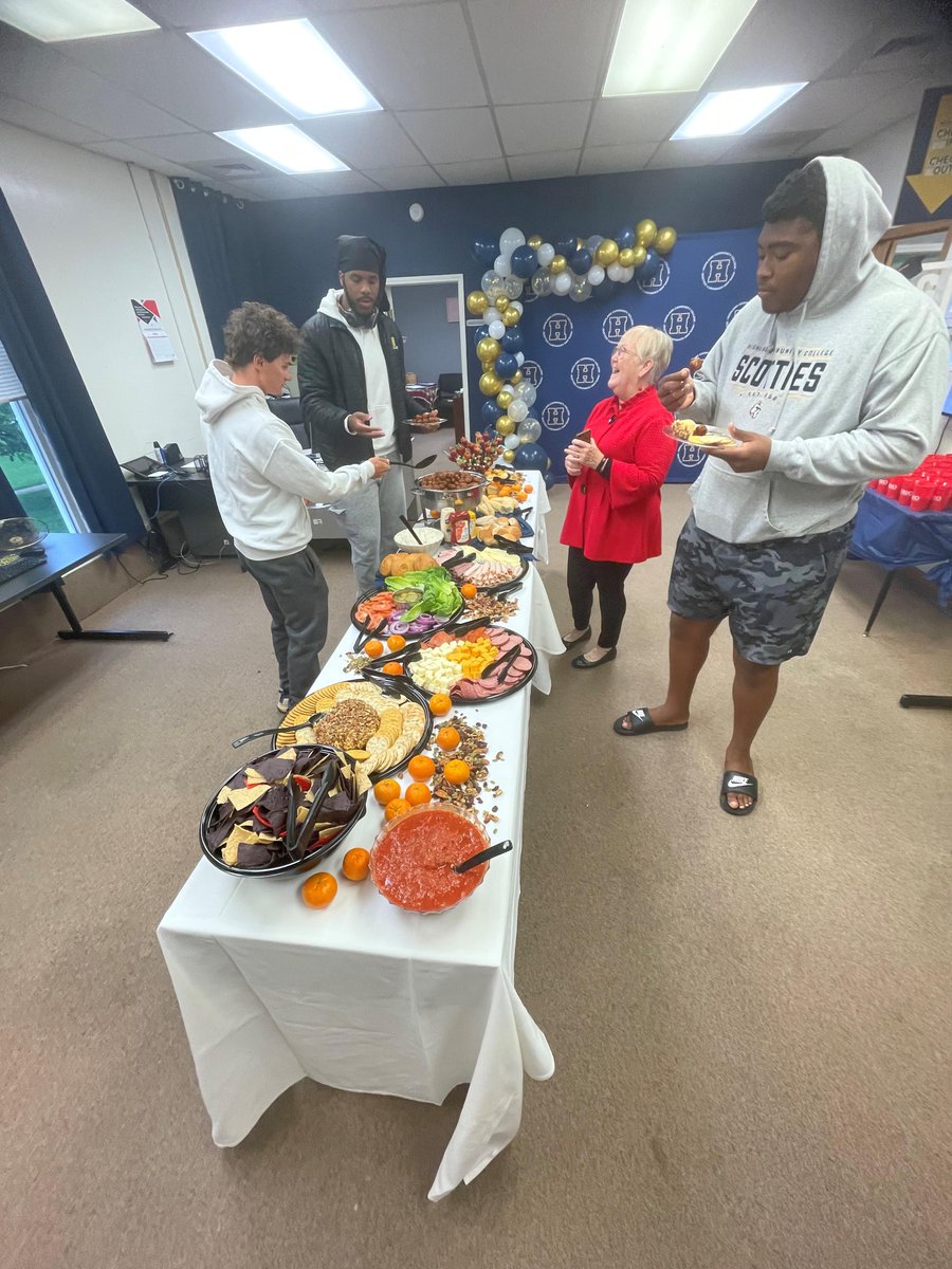 highlandcc's tweet image. We'd like to wish our Student Support Services 2024 graduates an early congratulations! We're so proud of you! @Student Support Services

#2024Graduate #SSS #TriO #ScottieNation