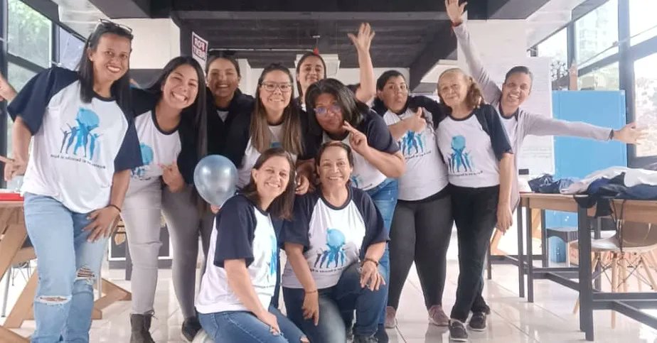 Seguimos con la formación en nuestro proyecto 'Mujeres por el derecho al agua'. Este #27Abril nuestra facilitadora @DiannetBlanco23 , compartió técnicas especiales para el 'Trabajo en equipo y tipos de liderazgo'. #MujeresPorElDerechoAlAgua