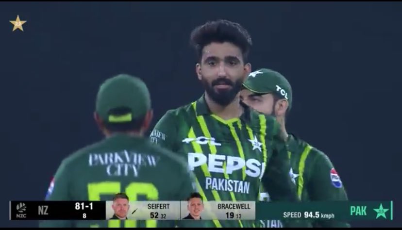 When Usama Mir came on to bowl, New Zealand were 63/1 after 6 overs They needed only 8 runs an over He then got Tim Seifert(52) and Mark Chapman OUT His figures after 3 overs: 2 wickets for 8 He COMPLETELY CHANGED THE GAME MATCH WINNER Deserves man of the match award.