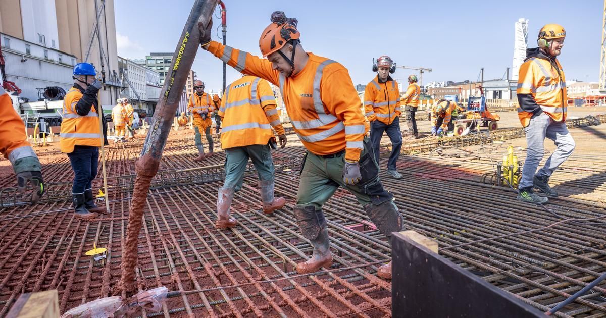 Här gjuts Varvsstadens röda jättebro – 1 100 kubikmeter betong ska ut buff.ly/3JBuWTp