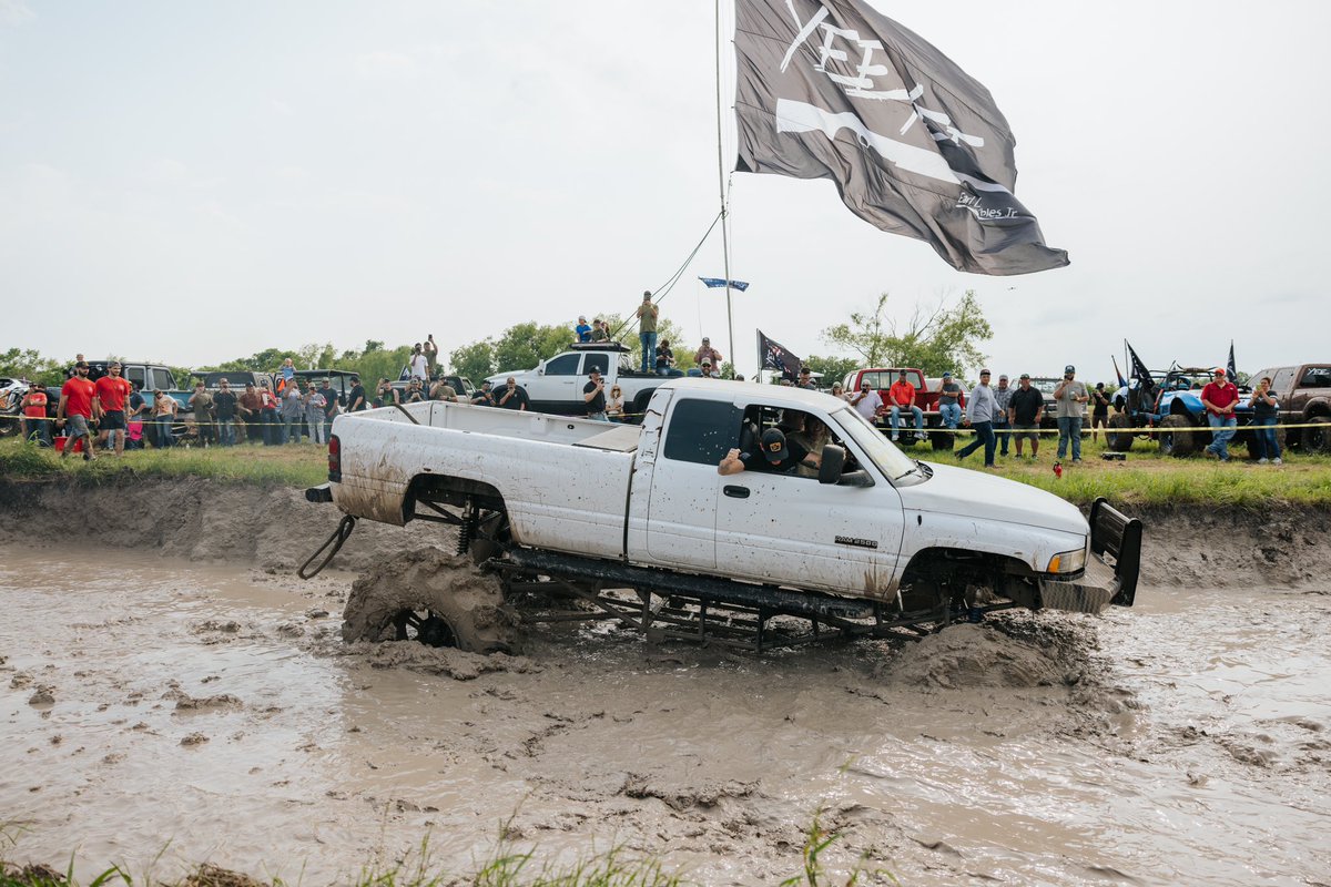 Yee Yee Apparel (@yeeyeeapparel) on Twitter photo Me: I know my truck I can make it through that creek
Also me, 30 seconds later not making it through that creek: Me: I know my truck I can make it through that creek
Also me, 30 seconds later not making it through that creek: