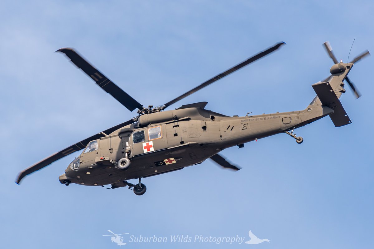 Fresh off the line #Sikorsky HH-60M Black Hawk medevac, 23-21268 on its first test flight. Heading in to #KBDR for fuel. The fuel truck at the plant is apparently OOS.

Track it with airplanes.live: globe.airplanes.live/?icao=ae77d9

#planespotting #dustoff #adsb