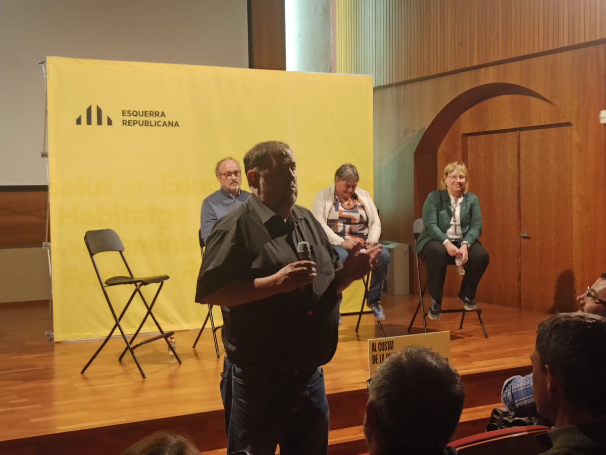 ERC Alt Pirineu (@ercpirineu) on Twitter photo 🗞 <a href="/BringueJosep/">Josep Vidal Bringue</a> 🗣️"seguirem lluitant per una política agrària, adaptada a la muntanya🏔️que defensi l’explotació agrícola familiar”
📢Els candidats pirinencs han participat avui en un acte de campanya a #LaSeuUrgell amb l'Oriol <a href="/junqueras/">Oriol Junqueras 🎗️</a>
➕INFO: locals.esquerra.cat/altpirineu/art… 🗞 <a href="/BringueJosep/">Josep Vidal Bringue</a> 🗣️"seguirem lluitant per una política agrària, adaptada a la muntanya🏔️que defensi l’explotació agrícola familiar”
📢Els candidats pirinencs han participat avui en un acte de campanya a #LaSeuUrgell amb l'Oriol <a href="/junqueras/">Oriol Junqueras 🎗️</a>
➕INFO: locals.esquerra.cat/altpirineu/art…