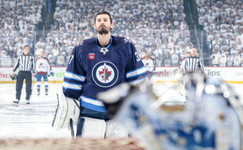 In 3 playoff games @NHLJets Connor Hellebuyck: 1. Faced the most shots (116). 2. Has the lowest goals saved above expected (-4.89) of any goalie (min 2 gm), only one below -4.0. 3. Is slightly better (-4.4) than Georgiev (-5.36) in save % vs. expected. (s/t @HockeyAnalytics)