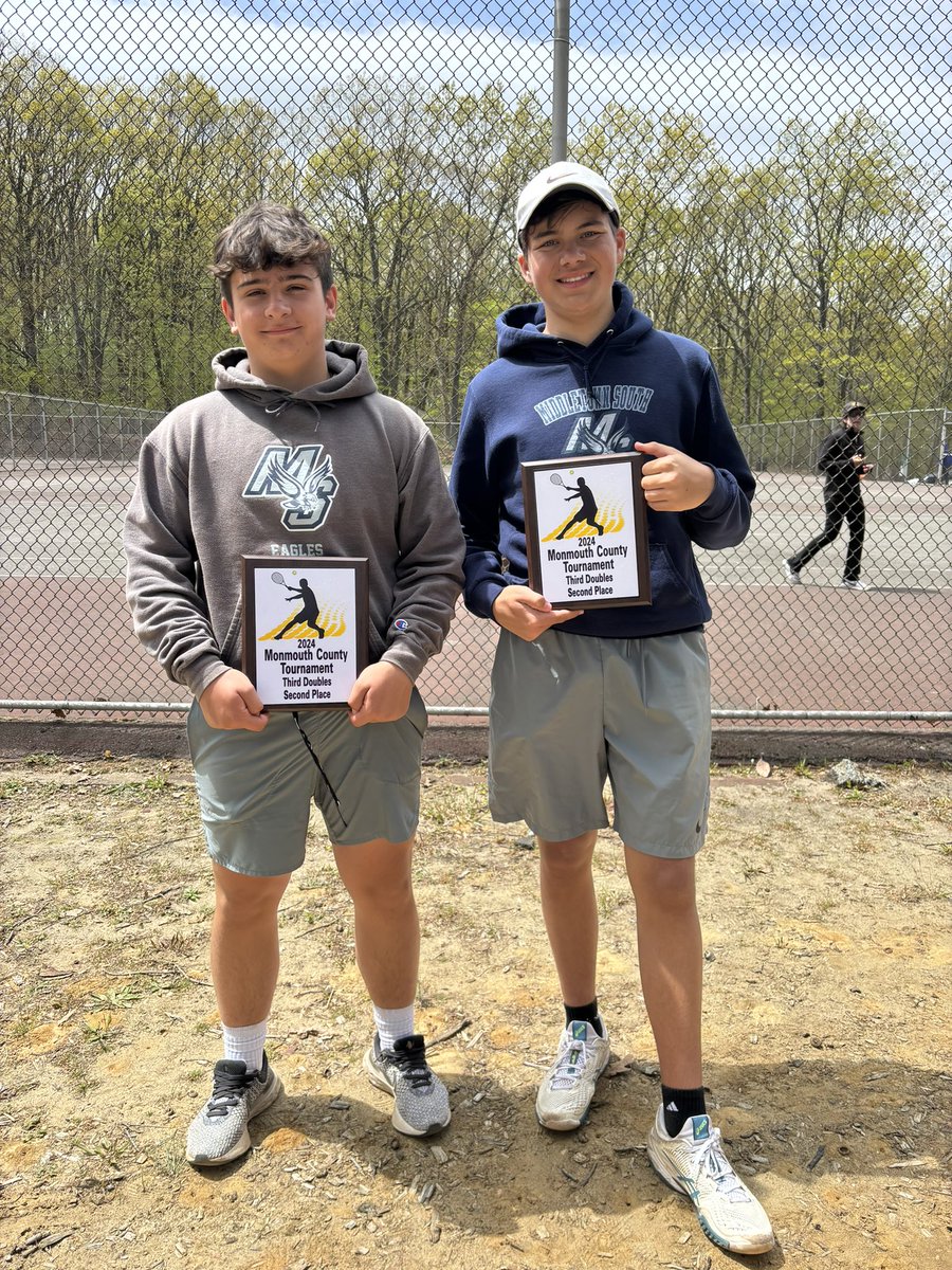 Top Five as a team in the Monmouth County Tournament! Great support from the whole team all weekend! <a href="/JRCarroll4/">Rich Carroll</a> <a href="/MHSSathletics/">MHSS Athletics</a> <a href="/StacyATCSouth/">EagleAthleticTrainer</a> <a href="/CathiCardano/">Cathi Cardano</a> <a href="/AukjeWinant/">Aukje Winant</a> 

Top 3 in Flight:

McCann/Walker 🥉@ 1st Doubles
Perlee/Sirotkin 🥈@ 2nd Doubles
Brett/Colley 🥈@ 3rd Doubles