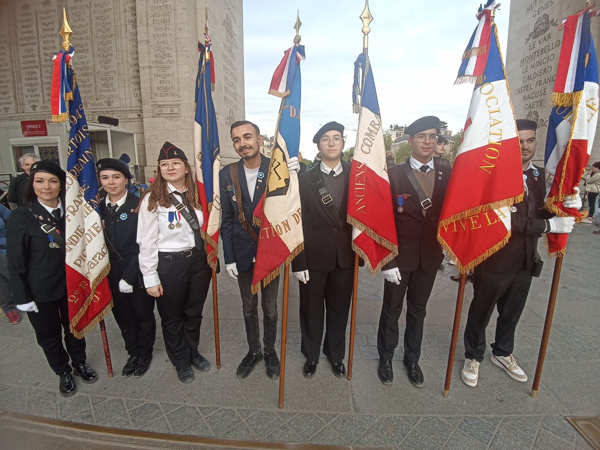 KarimCallaway's tweet photo. 🫡🇨🇵 Quelle journée comme dit @RubyShtPost
@LogereauB https://t.co/30NwhJ1xVv