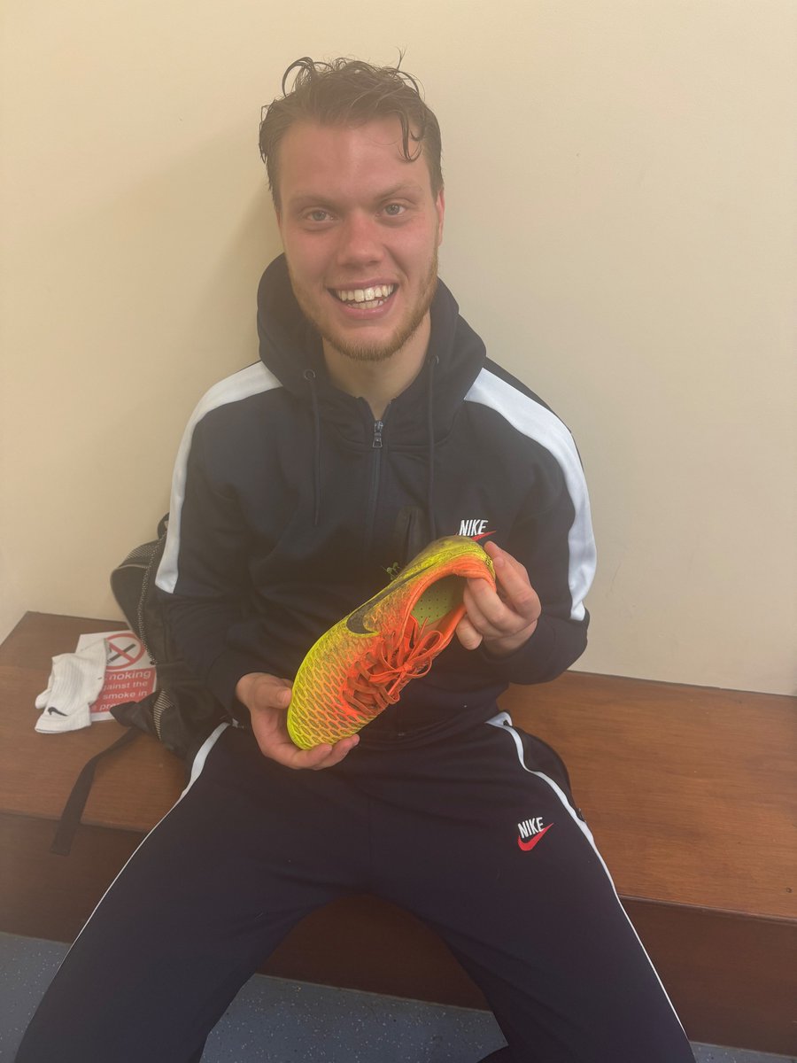 Danny Cunningham tweet media