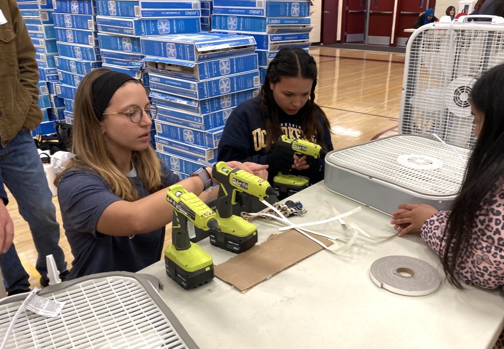 In honor of Earth Day, students from CEE Professor Tina Chow's CE105 class and students in environmental engineering teamed up with Edison High School in Southwest Stockton to build and distribute air purifiers in their community. Learn more: bit.ly/44yMIAF