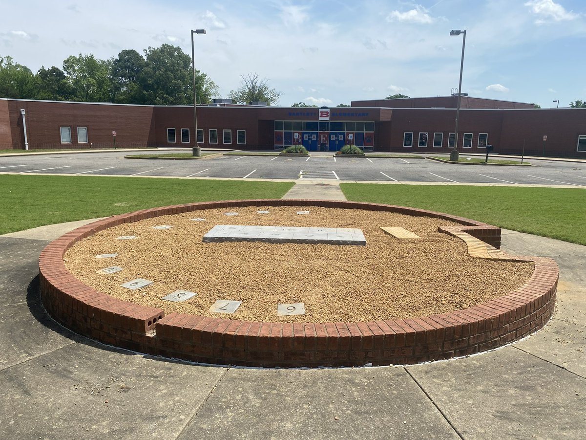 Thanks to the NE Shelby County Rotary for their hard work today making BES beautiful for springtime. They are #SimplyTheBESt community partners. The landscaping work and pea gravel really make a huge difference!