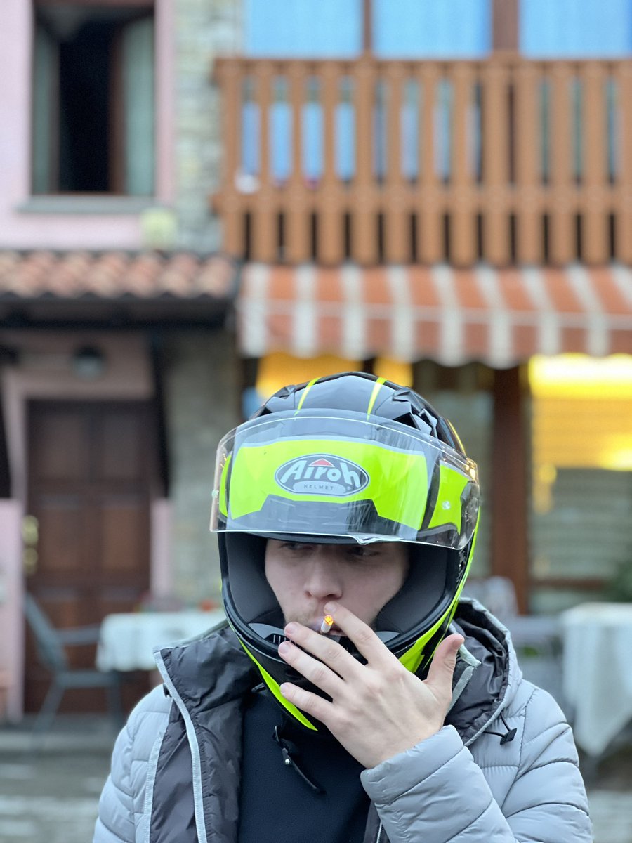 DavideVanoncini's tweet photo. Addio al celibato ✨ https://t.co/tMZ7XJJ0wp