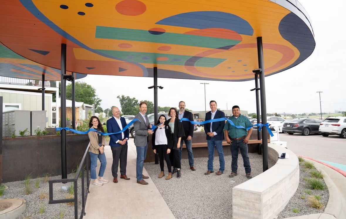 We are so excited to officially unveil our brand-new sidewalk and mailbox shade mural that was created in partnership with Emily Eisenhart and @beckgroup! Last summer, Emily Eisenhart led a collaborative workshop, partnering with Mobile Loaves &amp; Fishes staff and neighbors, to