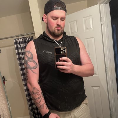 AmburnHunter's tweet photo. #NewProfilePic https://t.co/mRuSvrEzDd