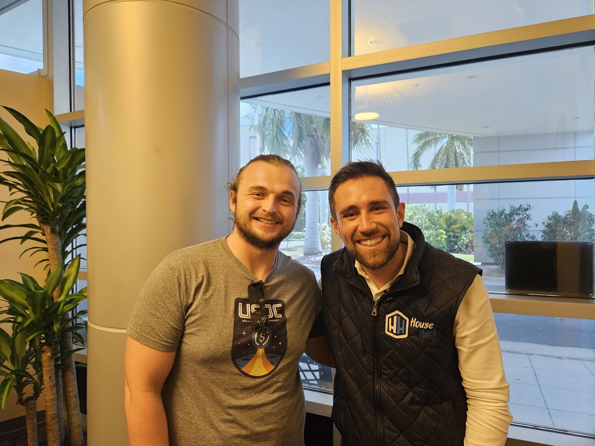 I finally got to meet @realMeetKevin after shilling him #Cardano a few years ago.