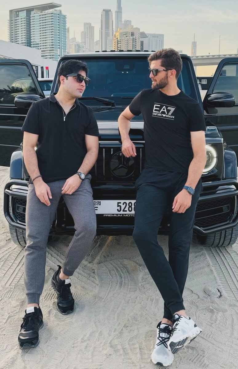 sania_vibes's tweet photo. Exposing @shan_afridi7, the brother of Shaheen Afridi and his jealousy with Babar Azam. 🙏

A much needed thread 🧵:

#BabarAzam | #ShanAfridi https://t.co/ECMxEGGt22