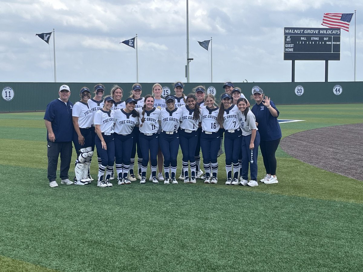 Bi-District Champs. ⁦@wghs_softball⁩ ⁦@WalnutGroveHS⁩ ⁦@PISD_Athletics⁩ #TheStandard