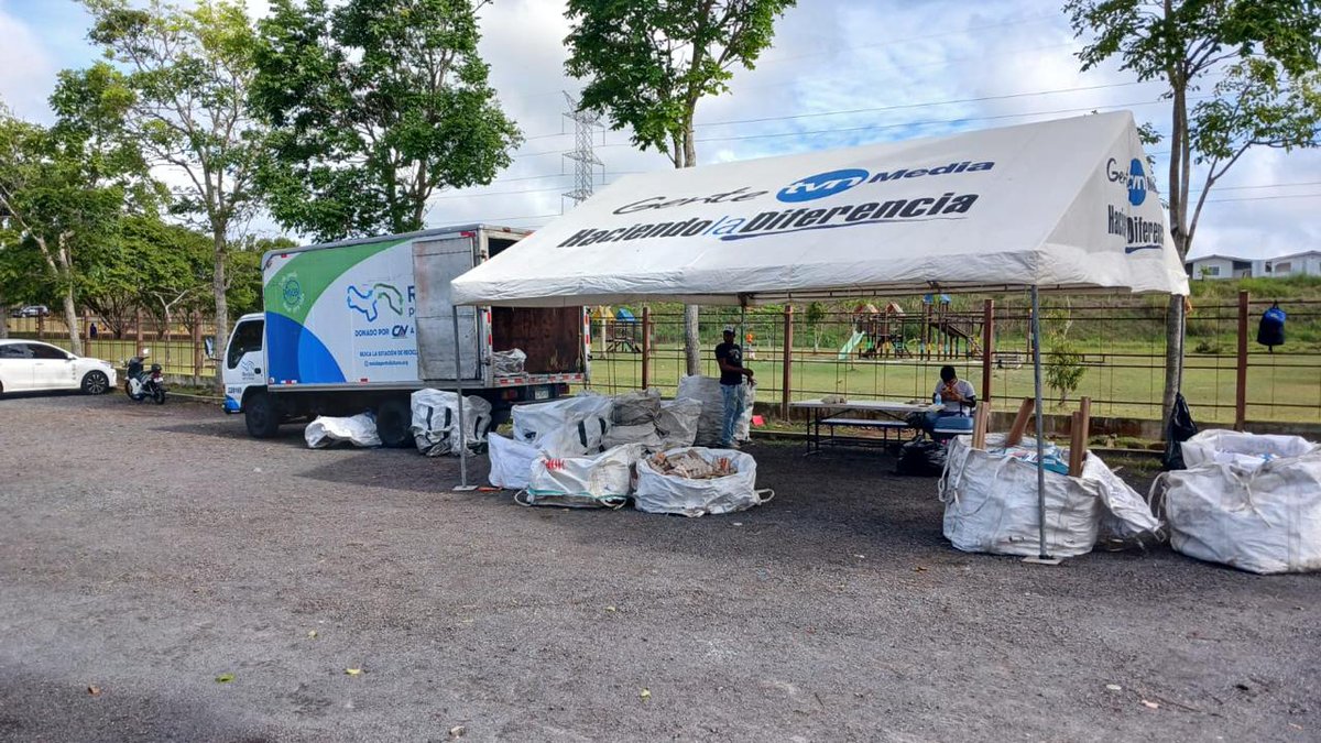 Gracias a todos quienes nos acompañaron hoy en la Jornada de Reciclaje desde @brisasdelgolf #arraijan @tvnpanama #gruporesidencial