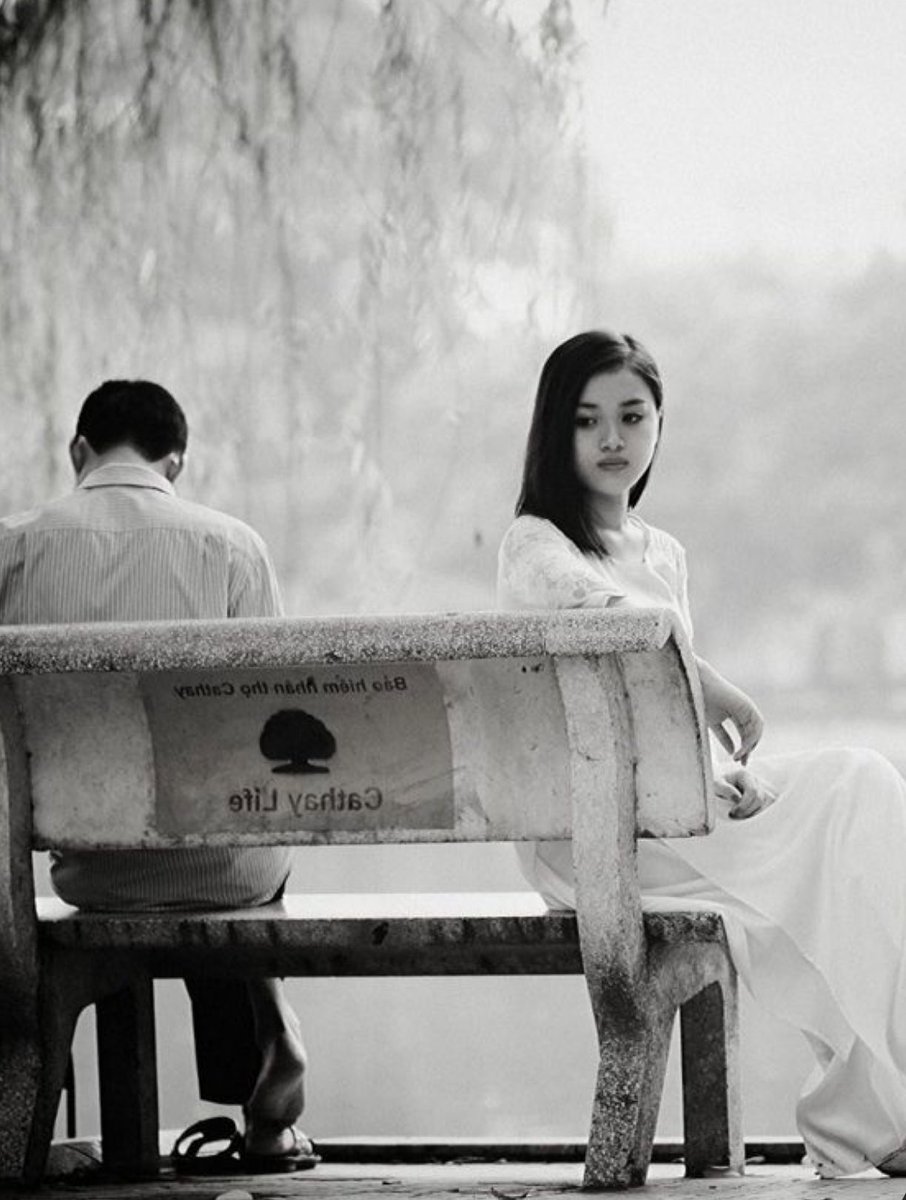 عندي سؤال وخاطري تفهمونه ..!
واللي معاهـ حل يعطيني الحل..
اللي تغير …وماقدرنا نخونه…
نبقى معاهـ ولا نفارق ونرحل ..؟

#صمت_اليوم