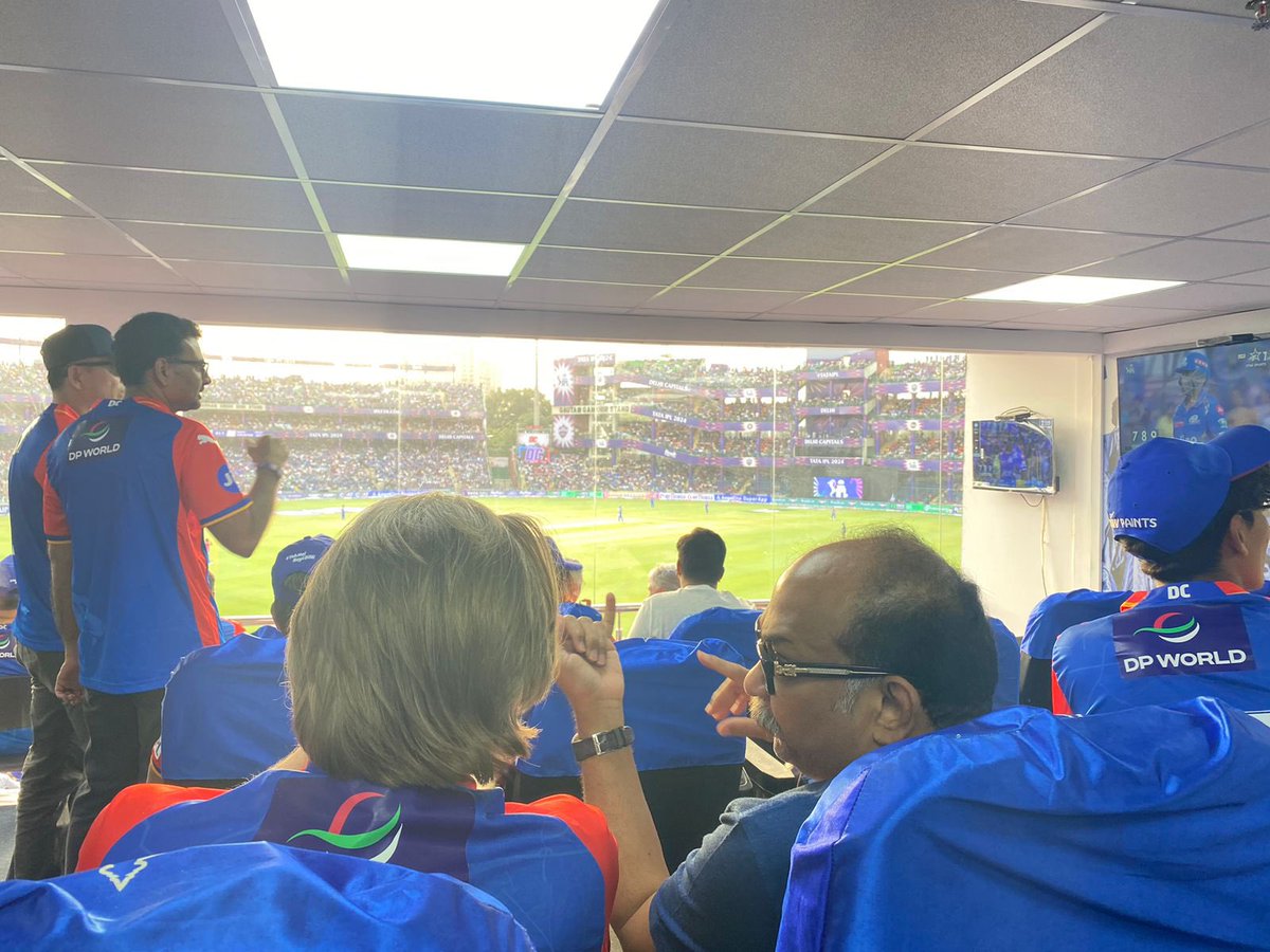 #DelhiCapitals win! Great to soak up the atmosphere at #ArunJaitley stadium today and see the @DelhiCapitals get home against the @mipaltan. GMR Group Chairman Mr GM Rao was a charming host in the box for the Capitals game. (He also runs some super airports!). 🏏 #IPL2024 #DCvsMI