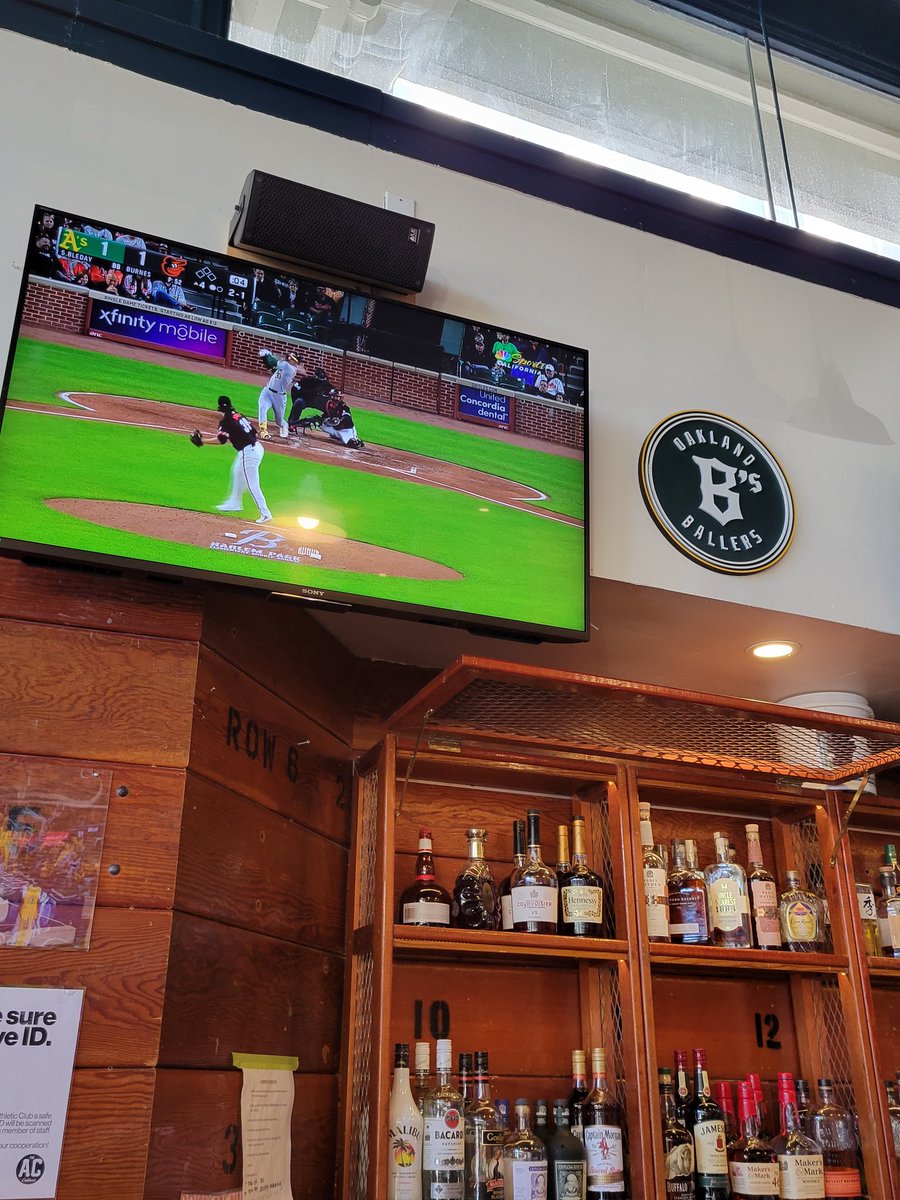 Noticed last night that the Athletic Club already has an Oakland Ballers plaque prominently featured in the middle of the bar. Can't wait to catch some games this summer 😍