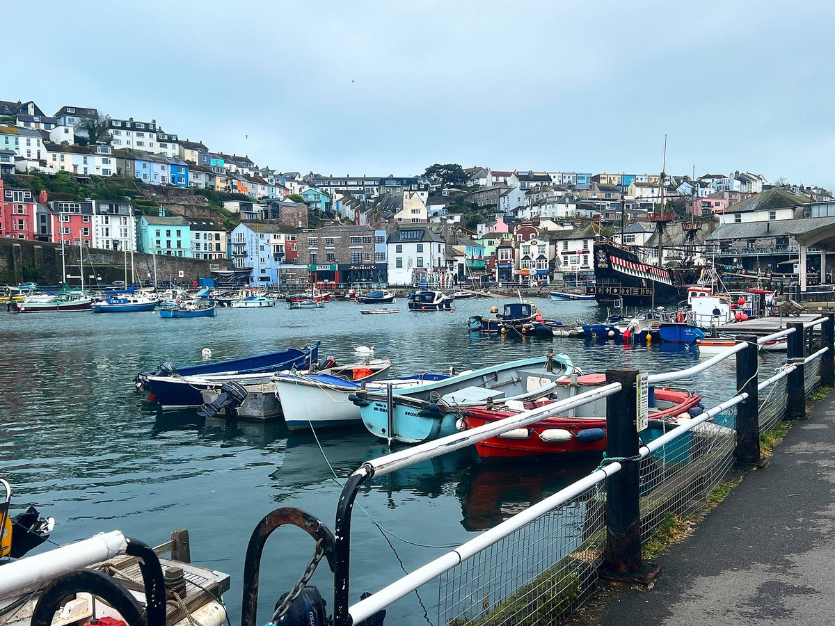 20 years today since losing my dad 💔 but today it has been wonderful to go back to Brixham today, where he used to take me as a kid and a place I hold close to my heart 🥰