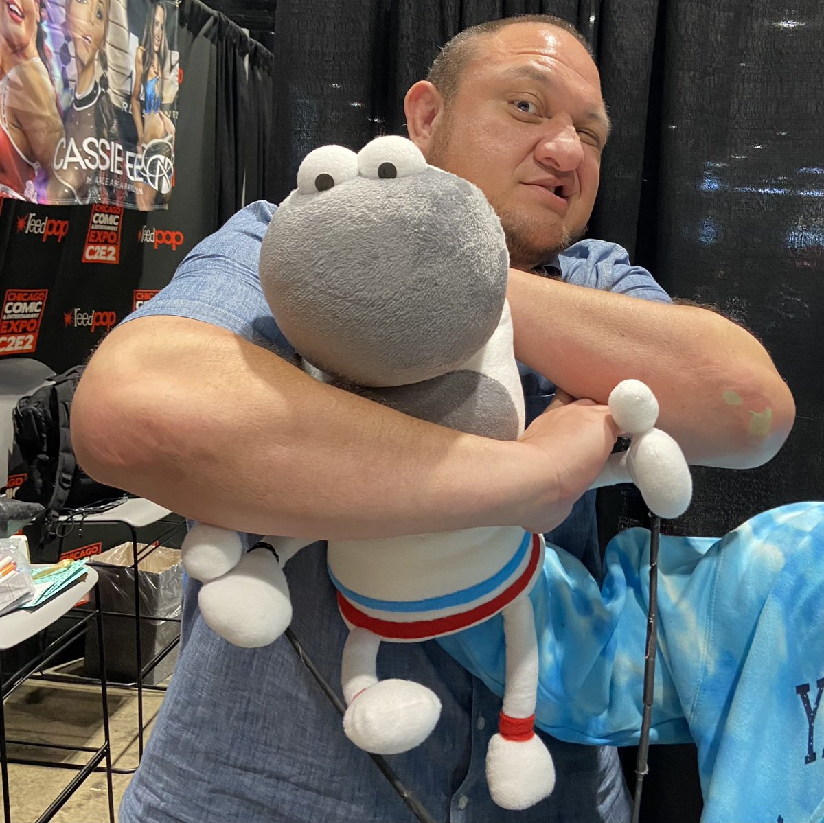 I can’t believe @SamoaJoe gave me the sleeper hold!? @c2e2