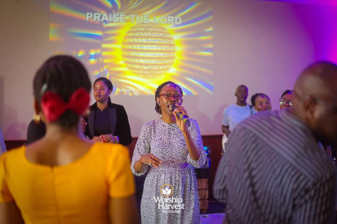 StevoRemixed's tweet photo. "Welcome to the house of the Lord, where His love knows no bounds and His grace abounds! 'I was glad when they said to me, “Let us go into the house of the Lord.”' - Psalm 122:1

#WHBugolobi #WorshipHarvest #GoingAndGlorying https://t.co/fBLYTfrKRe