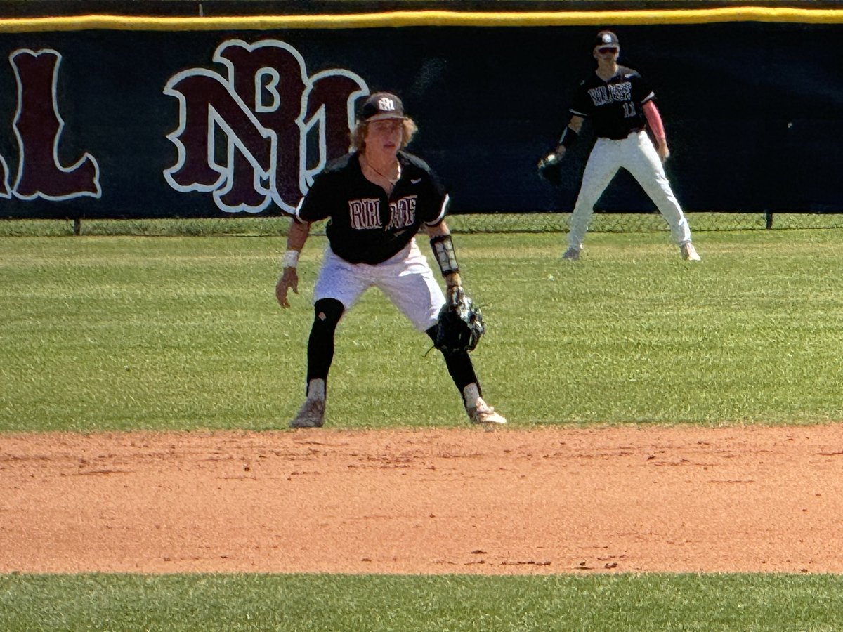 DrFinchDVUSD's tweet photo. Two batters in and Mountain Ridge @TheMRHS @LionBoosters @DVUSD baseball is up 2-0 over Corona Del Sol. #Homerun https://t.co/fB9rp9khXB