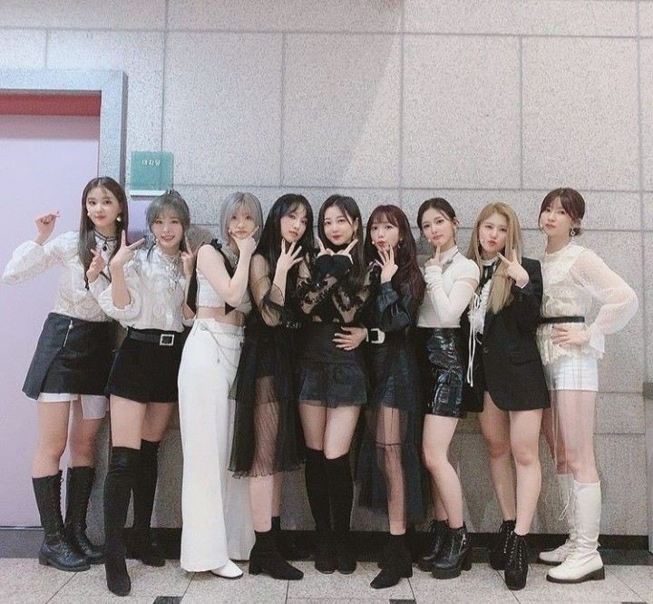 ditaminsbestie's tweet photo. #ThankYouNature #Aurora #Lu #Saebom #Sohee #Sunshine #Uchae #Haru #Loha #Chaebin https://t.co/ZbcwQYwUle