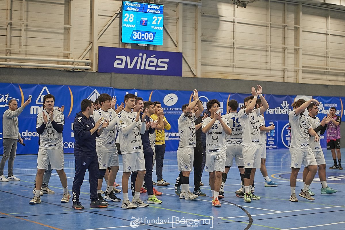 Fundación Deporte Avilés (@fundaviaviles1) on Twitter photo 🙌 ¡A la fase de ascenso a División de Honor Plata!
💪🏻 Nuestra <a href="/Avilesina_/">Atlética Avilesina</a> lo ha vuelto a hacer.
2️⃣ fase consecutiva
3️⃣ en cinco años
4️⃣ en la historia del equipo
#AAAPuxa
#FundaviTeams
#FamiliaFundavi 🙌 ¡A la fase de ascenso a División de Honor Plata!
💪🏻 Nuestra <a href="/Avilesina_/">Atlética Avilesina</a> lo ha vuelto a hacer.
2️⃣ fase consecutiva
3️⃣ en cinco años
4️⃣ en la historia del equipo
#AAAPuxa
#FundaviTeams
#FamiliaFundavi