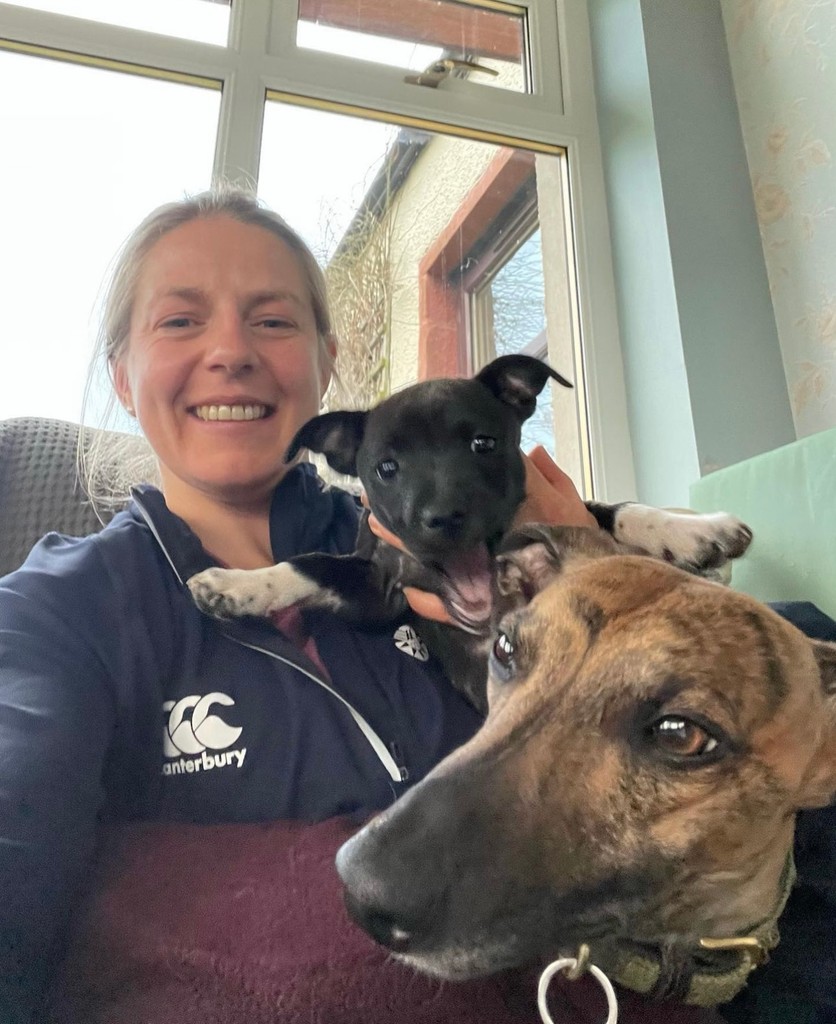 Voxwomen (@voxwomen) on Twitter photo 🐾 Pets of the peloton: back by popular demand! 🐕️
Starring: <a href="/floortjemackaij/">Floortje Mackaij</a>, <a href="/ilariasanguinet/">ilaria sanguineti</a>, <a href="/RuthWinder/">Ruth Winder</a>, <a href="/neahevans/">Neah Evans</a> and their canine friends 🤩
🚨 Know of any other pro rider pets? Give us your tips! 🐈
Head over to our Instagram for more! ➡️ instagram.com/voxwomencycling 🐾 Pets of the peloton: back by popular demand! 🐕️
Starring: <a href="/floortjemackaij/">Floortje Mackaij</a>, <a href="/ilariasanguinet/">ilaria sanguineti</a>, <a href="/RuthWinder/">Ruth Winder</a>, <a href="/neahevans/">Neah Evans</a> and their canine friends 🤩
🚨 Know of any other pro rider pets? Give us your tips! 🐈
Head over to our Instagram for more! ➡️ instagram.com/voxwomencycling