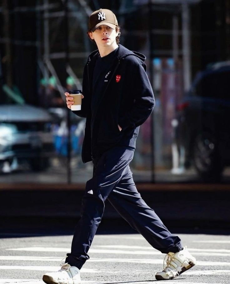 chalametempire's tweet photo. Recientemente en NY
#TimotheeChalamet https://t.co/i6rpkfySrA