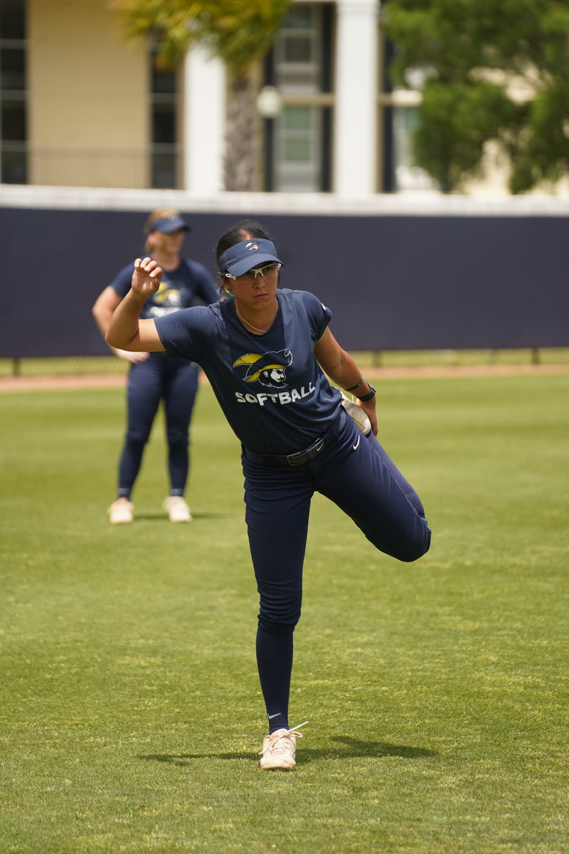 CSUBucsSoftball tweet picture