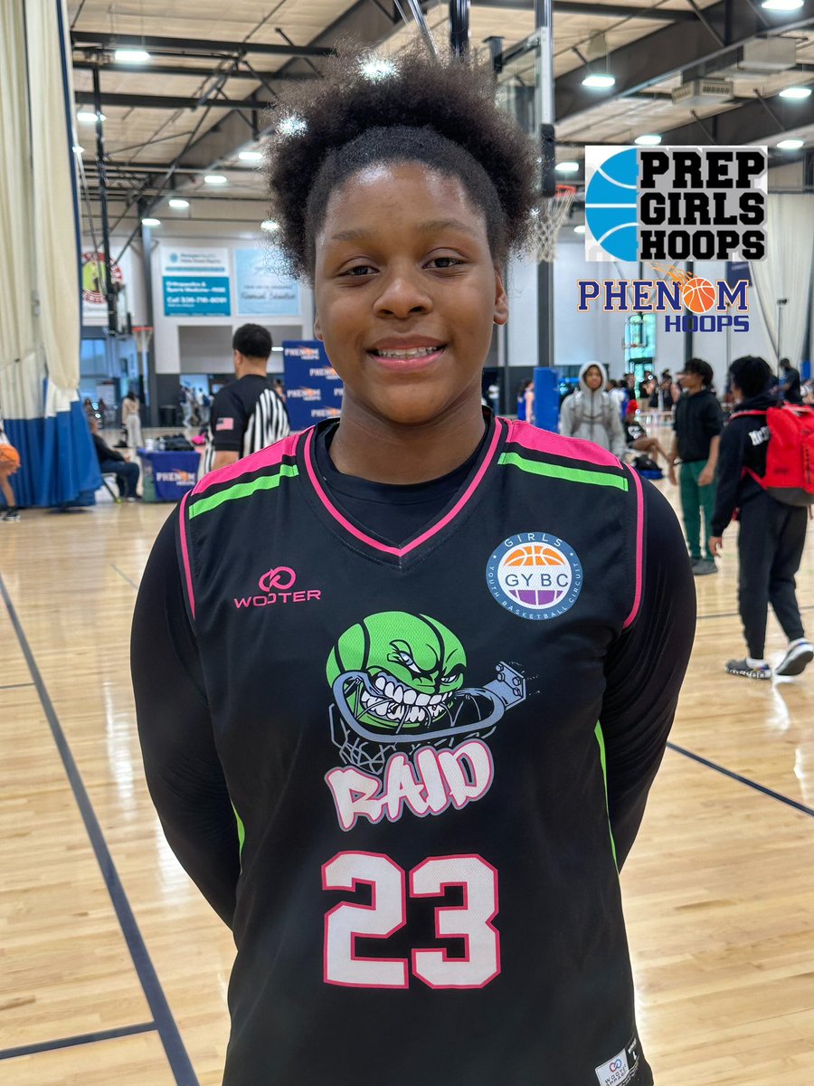 Iany Molina is a force in the paint for Raid United😤 She can grab rebounds on both ends and she has some nice footwork to score off her post moves @LadyPhenomHoops #PhenomHoopStateFinale