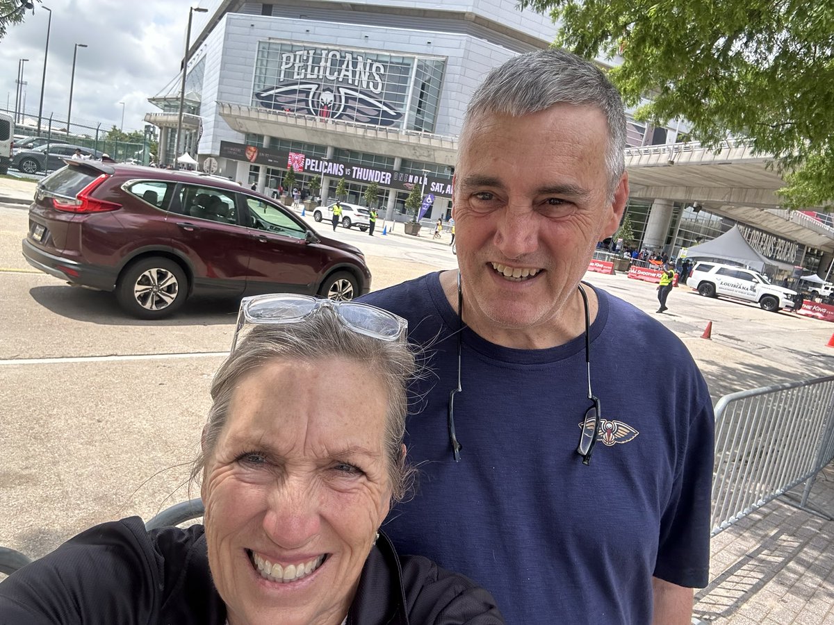 Hello NOLA! Geaux Pelicans!! @#pelicansgameday