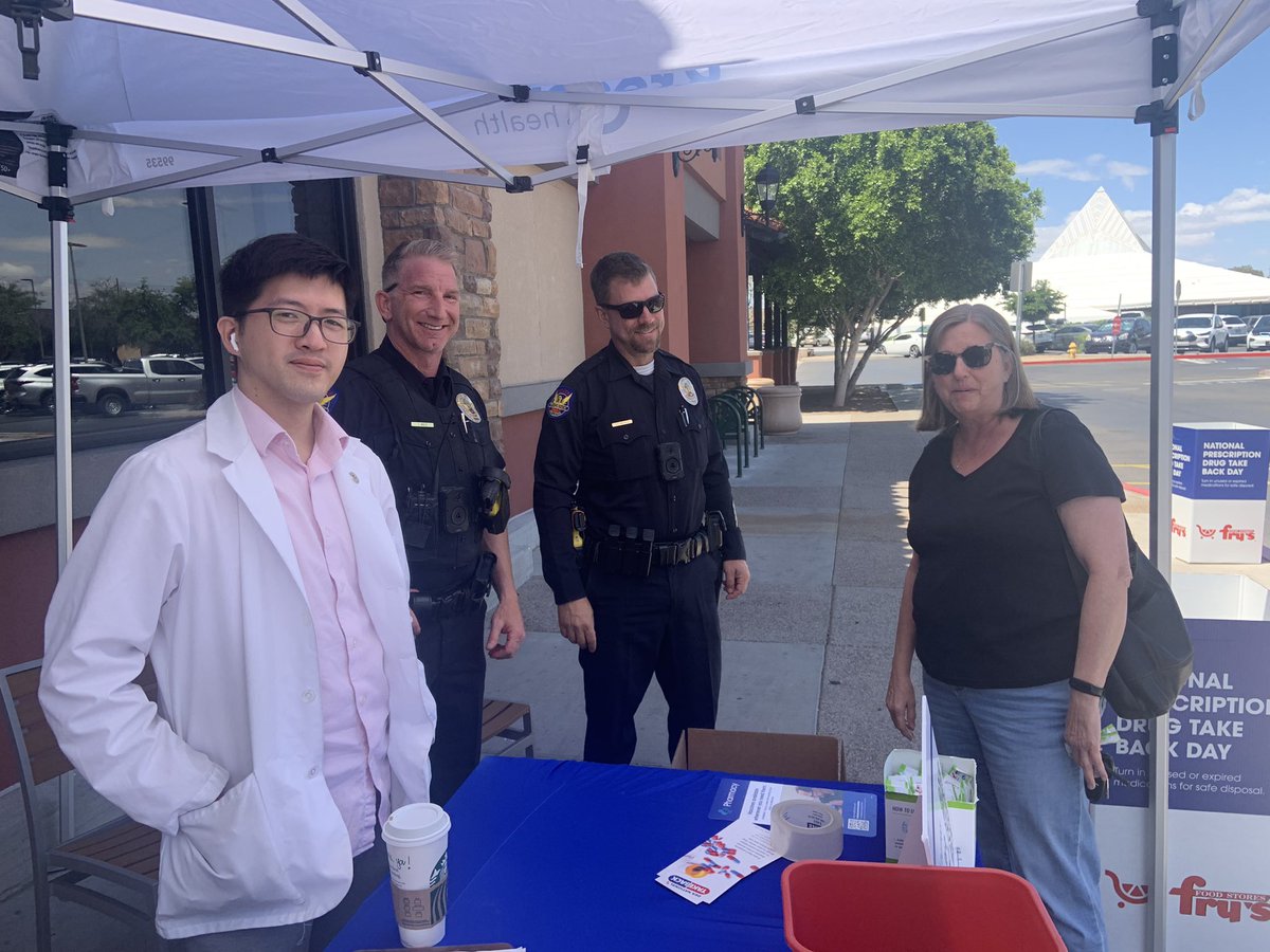 Fry’s 4707 E Shea is also open and taking back unwanted medications until 2 PM! #DEA #TakeBackDay