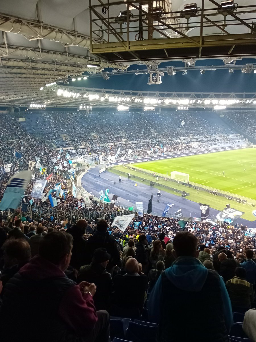 Maestro73M's tweet photo. #Lotitopezzodimerda
Forza Lazio 🦅👊💪 https://t.co/j3qOOTnPBX