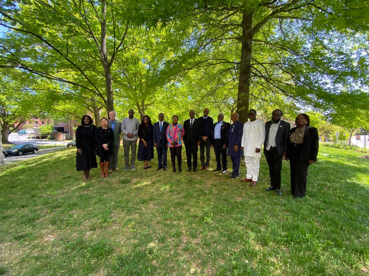 What a great privilege to have lunch with the embassador of Sierra Leone, the Minister of Health of Sierra Leone and Peter Kilmarx, Acting Director of the Fogarty International Center discussing about collaboration.<a href="/GatesAfrica/">Gates Foundation Africa</a> @FondationDNT <a href="/OwsdSecretariat/">Org. for Women in Science for the Developing World</a> <a href="/MTamfum/">Muyembe Tamfum</a> <a href="/TWASnews/">TWAS - The World Academy of Sciences</a>