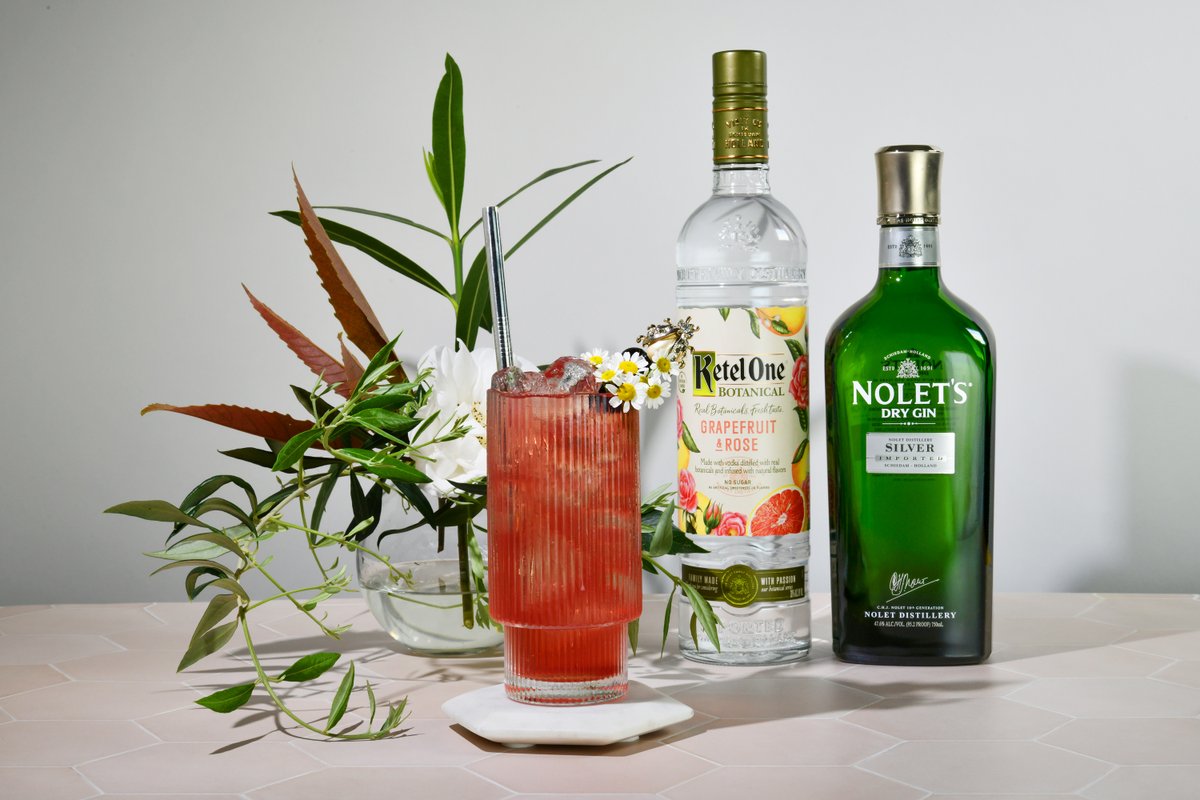 Thirsty? This NOLET'S Botanical Daisy is a great remedy for a hot-afternoon. The recipe: noletsgin.com/recipe/botanic… #NOLETS #BotanicalDaisy #ketelonebotanicals #DoubleDutch #Classic #Highball #SummerCocktail #recipeoftheday