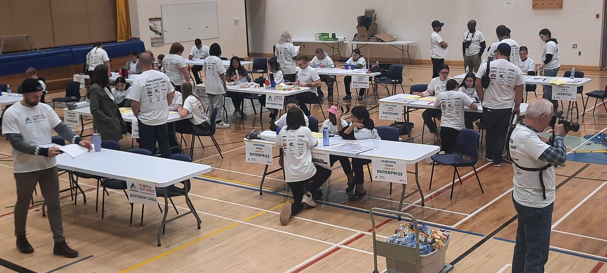 AkimOmokanye's tweet image. Future generations of scientists and engineers in the making. Good to see a few high schools and kids representing them come together for this year&apos;s #Science Olympics Competition (Peace Region Branch) at the #Fairview High School, Alberta. #APEGA